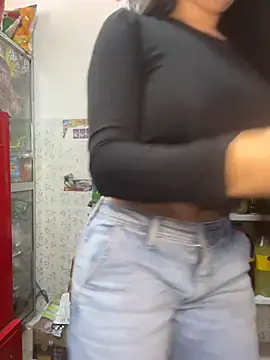 Sara fun online show from April 19, 2026, 6:32 pm