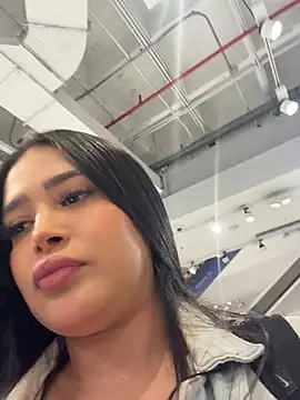 Snapshot of Sara_fun chatting on May 4, 2026, 6:48 pm Sara fun online show from May 4, 2026, 6:48 pm