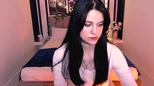  Scarlett Lee  online show from May 7, 2026, 1:49 pm