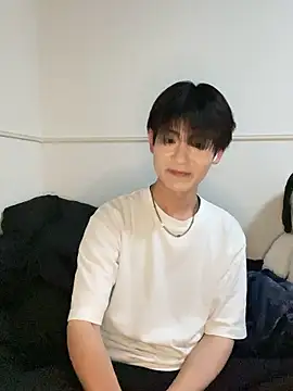 XRIIX online show from April 19, 2026, 12:26 pm