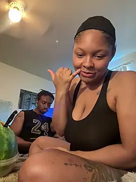 mrhardbody   online show from April 23, 2026, 8:44 pm