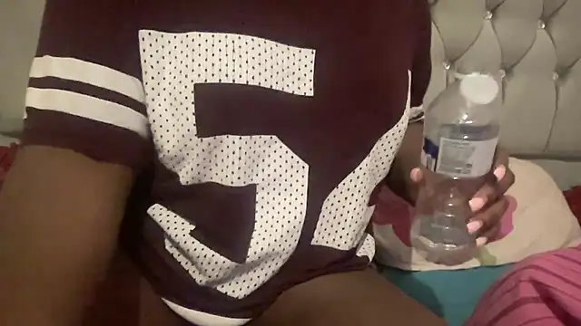 EbonyTheBrattt online show from June 28, 2026, 4:29 am