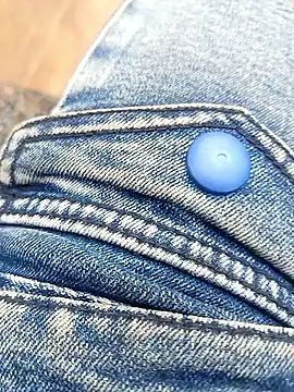 boobseating online show from April 24, 2026, 4:15 am