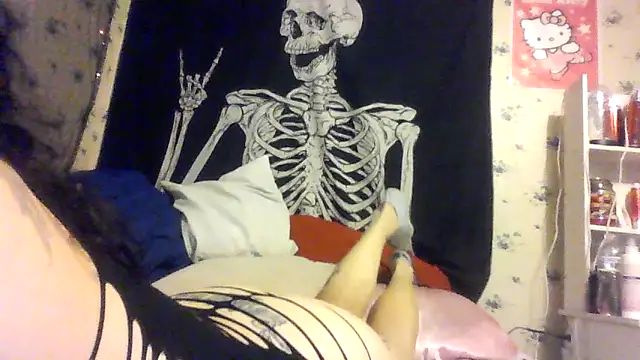 gagqueen2026 online show from May 8, 2026, 3:17 pm