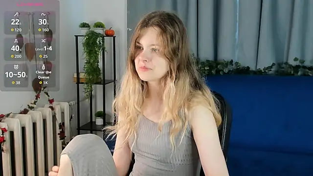 Snapshot of Glitch_Doll chatting on May 1, 2026, 5:45 am Glitch Doll online show from May 1, 2026, 5:45 am