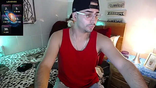 Snapshot of andders_ chatting on June 17, 2026, 2:03 am andders online show from June 17, 2026, 2:03 am