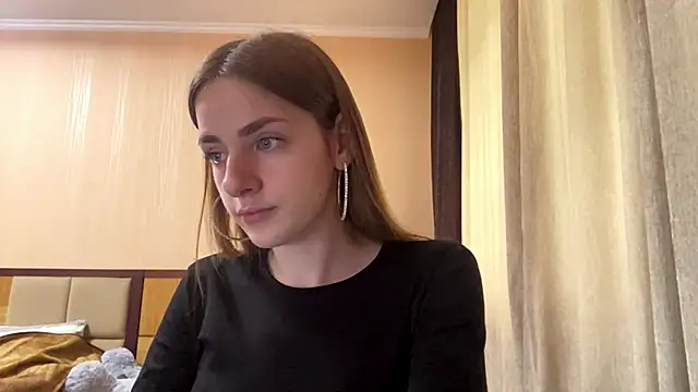 Snapshot of selianderol chatting on June 8, 2026, 11:21 am selianderol online show from June 8, 2026, 11:21 am