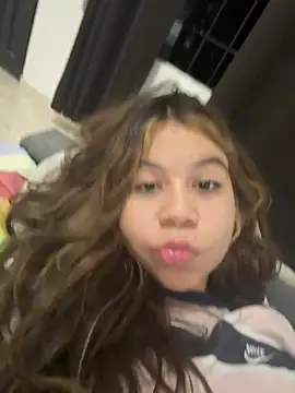 M1la 18 online show from June 21, 2026, 5:43 am