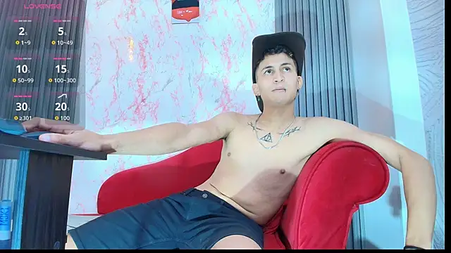 Snapshot of Axel_Romanov chatting on July 5, 2026, 4:30 am Axel Romanov online show from July 5, 2026, 4:30 am