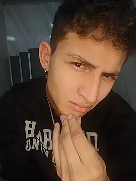 Snapshot of Axel_Romanov chatting on July 23, 2026, 12:47 pm Axel Romanov online show from July 23, 2026, 12:47 pm