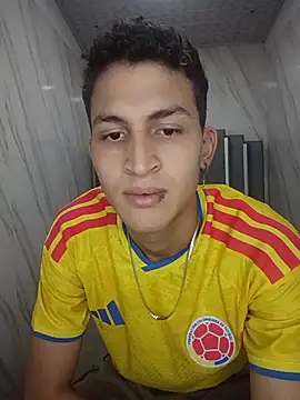Snapshot of Axel_Romanov chatting on July 28, 2026, 2:13 pm Axel Romanov online show from July 28, 2026, 2:13 pm