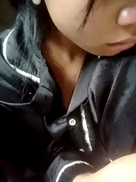 lelenana online show from April 18, 2026, 2:59 am