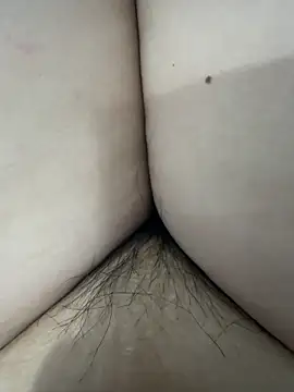 Rileh x3 online show from April 21, 2026, 1:53 am