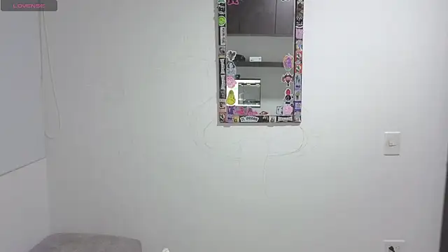 giulietta monsalve online show from April 22, 2026, 1:08 am