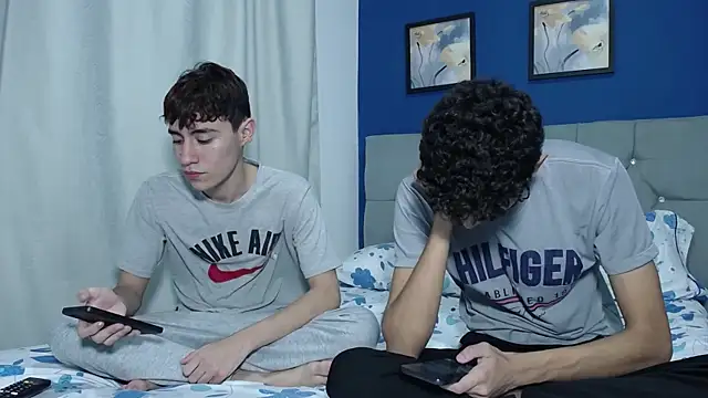 Snapshot of Thiago_And_Gael chatting on June 27, 2026, 2:16 am Thiago And Gael online show from June 27, 2026, 2:16 am