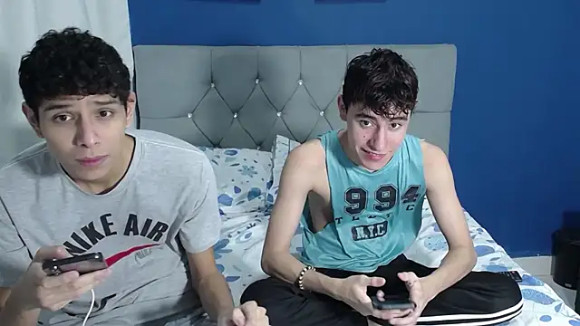 Snapshot of Thiago_And_Gael chatting on July 12, 2026, 12:45 am Thiago And Gael online show from July 12, 2026, 12:45 am