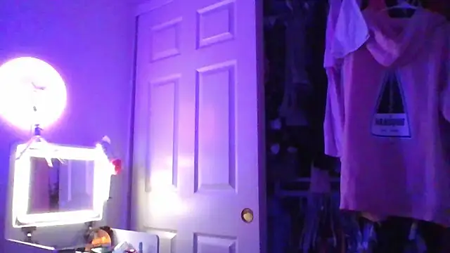 ajsin7 online show from April 21, 2026, 7:36 am