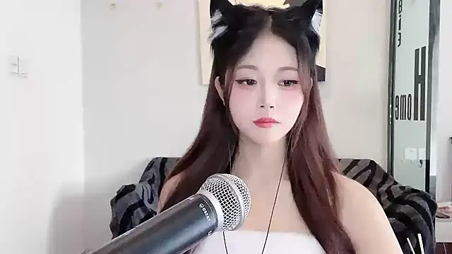 KiKi-011 online show from May 26, 2026, 7:15 am
