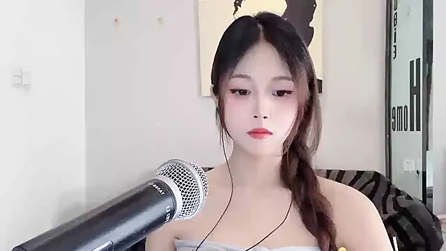 KiKi-011 online show from May 28, 2026, 7:38 am