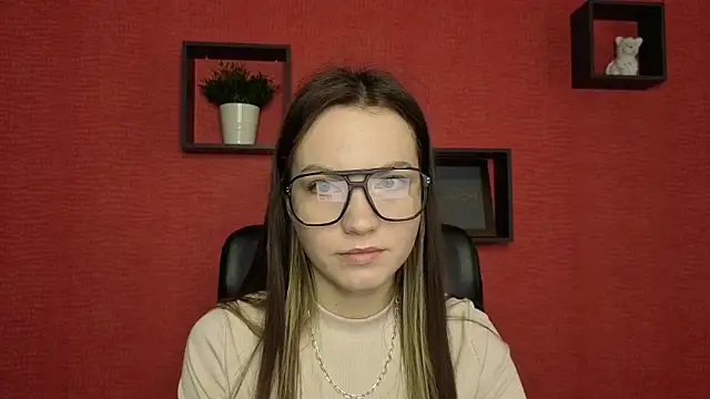 AliceAdama online show from April 21, 2026, 6:09 am