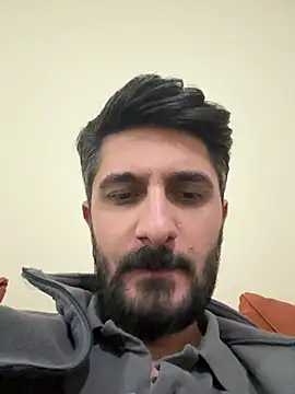 fatihbry657 online show from April 17, 2026, 10:02 pm