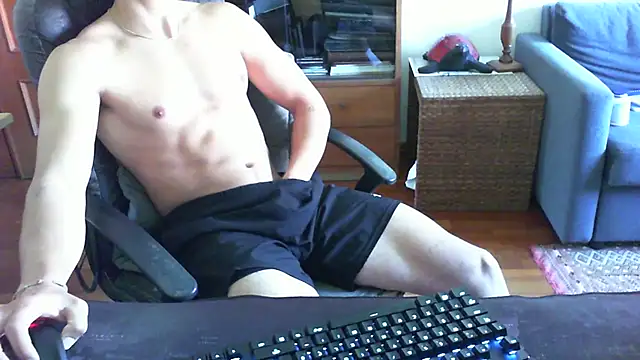 vlineandabs online show from April 19, 2026, 1:32 pm