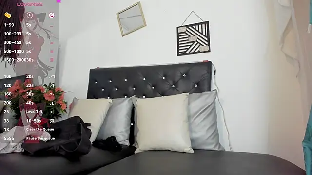 Snapshot of Sweett-Maria chatting on June 19, 2026, 6:56 pm Sweett-Maria online show from June 19, 2026, 6:56 pm