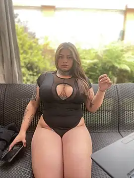 ScarlettRose Pink online show from April 21, 2026, 5:50 pm