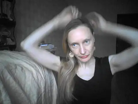 LunaBelle8 online show from June 5, 2026, 5:18 pm