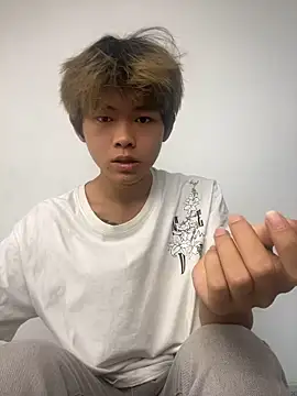 Snapshot of XBD-1 chatting on June 5, 2026, 11:21 pm XBD-1 online show from June 5, 2026, 11:21 pm