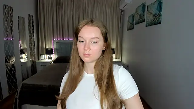 ValeriSunny online show from July 15, 2026, 9:58 am