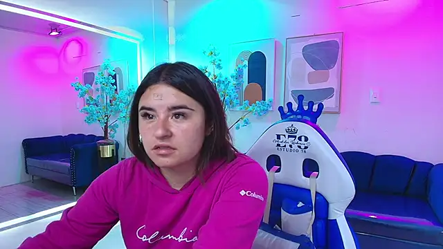 Anya Volke online show from June 4, 2026, 7:20 pm