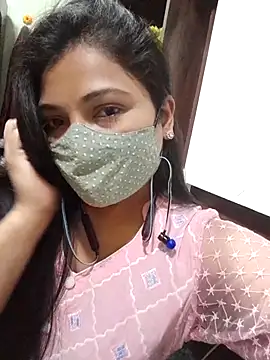 Alinna00 online show from April 19, 2026, 11:53 am