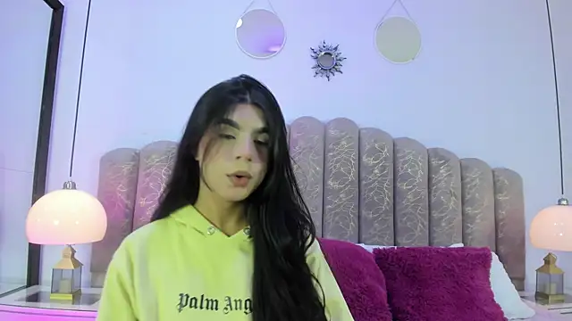 Snapshot of Channel_sofia chatting on July 3, 2026, 9:43 pm Channel sofia online show from July 3, 2026, 9:43 pm
