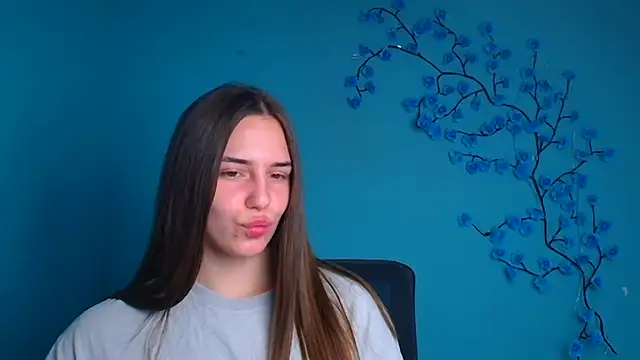 Snapshot of Kyara_ra chatting on June 27, 2026, 5:34 am Kyara ra online show from June 27, 2026, 5:34 am