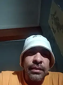 Snapshot of pscha420 chatting on April 18, 2026, 11:14 am pscha420 online show from April 18, 2026, 11:14 am