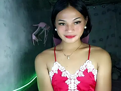 keyshahollic online show from April 20, 2026, 5:59 pm