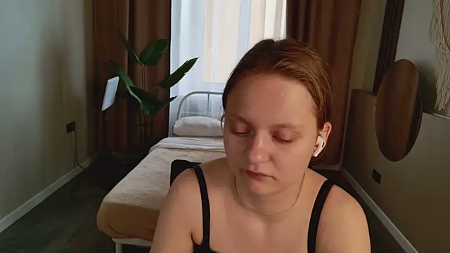 Snapshot of French_Fry chatting on June 4, 2026, 5:46 am French Fry online show from June 4, 2026, 5:46 am