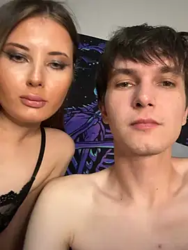 kittieSquad online show from August 4, 2026, 2:08 pm