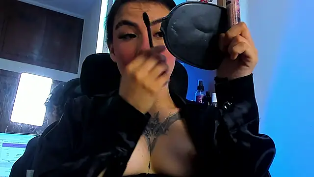 Snapshot of isabella_hv chatting on June 22, 2026, 7:00 pm isabella hv online show from June 22, 2026, 7:00 pm