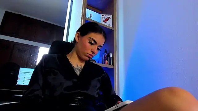 Snapshot of isabella_hv chatting on June 25, 2026, 7:07 pm isabella hv online show from June 25, 2026, 7:07 pm