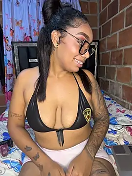  Piel Canela online show from July 20, 2026, 3:54 am
