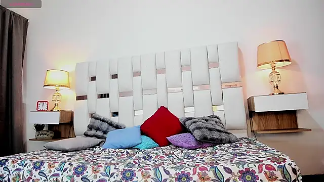 Aurora Rinaldi online show from April 18, 2026, 12:20 pm