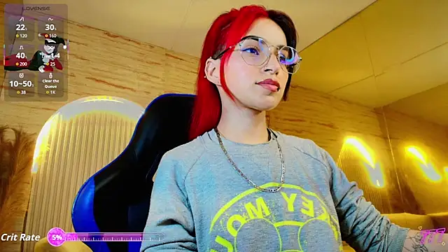 Moon Red r online show from June 8, 2026, 12:38 pm