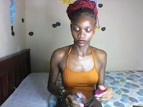 Snapshot of LunaNior chatting on June 12, 2026, 9:14 pm LunaNior online show from June 12, 2026, 9:14 pm