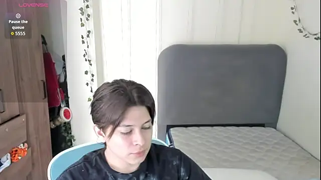 Felixzyn online show from April 30, 2026, 6:58 pm