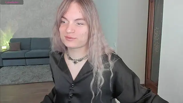 milliKira006 online show from April 21, 2026, 5:03 am