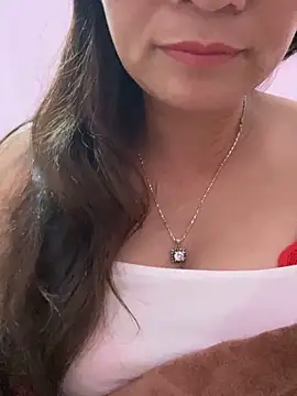  Sara pusy online show from April 18, 2026, 3:38 pm