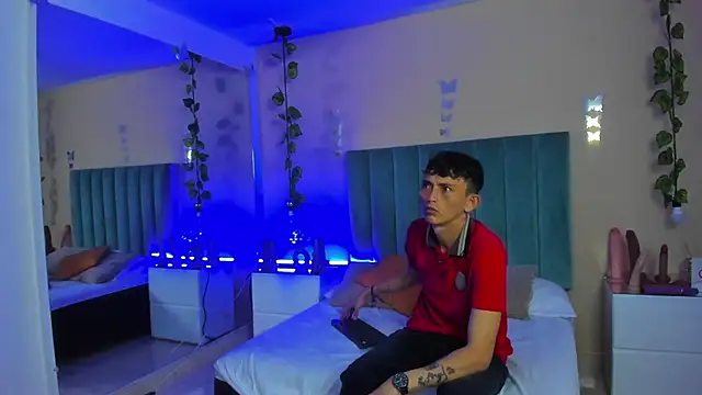 ARIANA CRI-X online show from April 21, 2026, 12:11 pm