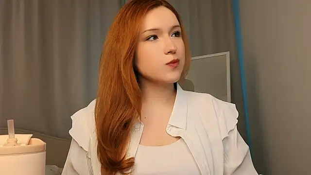 flaremoon online show from April 27, 2026, 1:09 pm